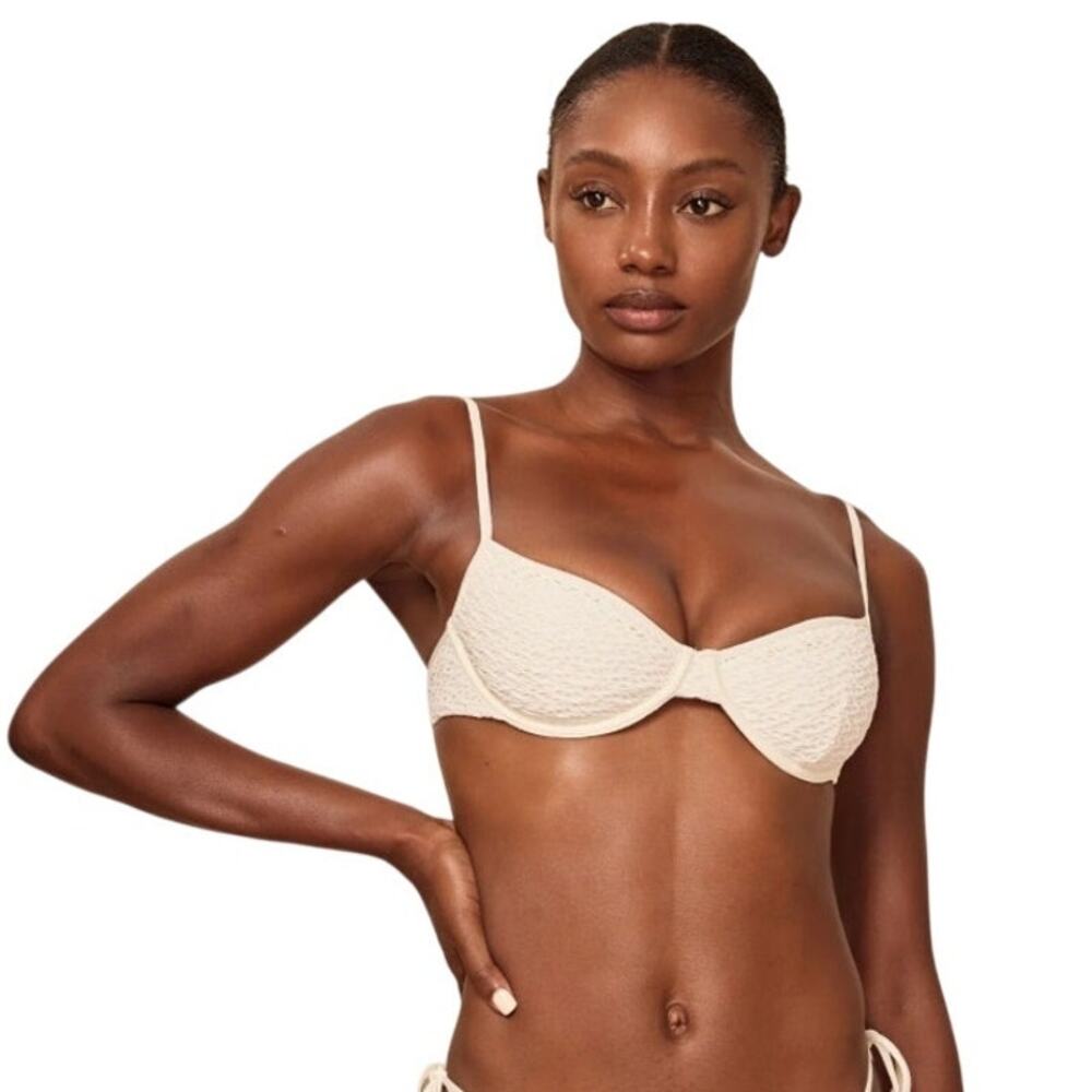 New Monday Swimwear Ivory Crochet Bikini Top VV - Picture 1 of 8